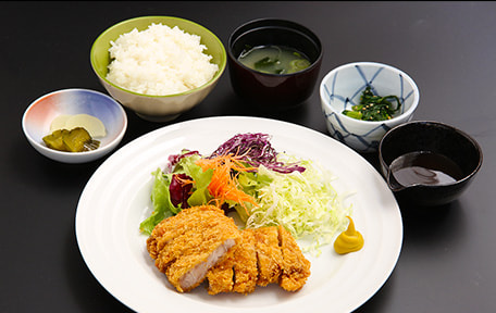 画像：北海道産豚ロースとんかつ定食