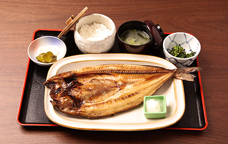 画像：焼き魚定食