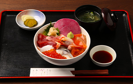 画像：海鮮丼