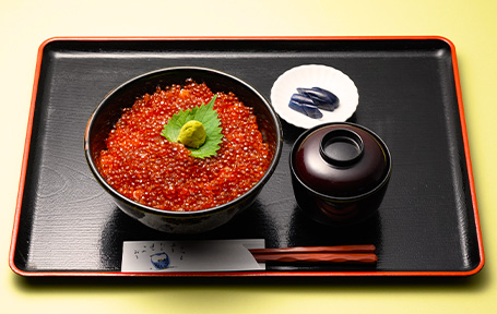 画像：いくら丼